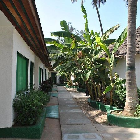 African Village Hotel Bakau 外观 照片