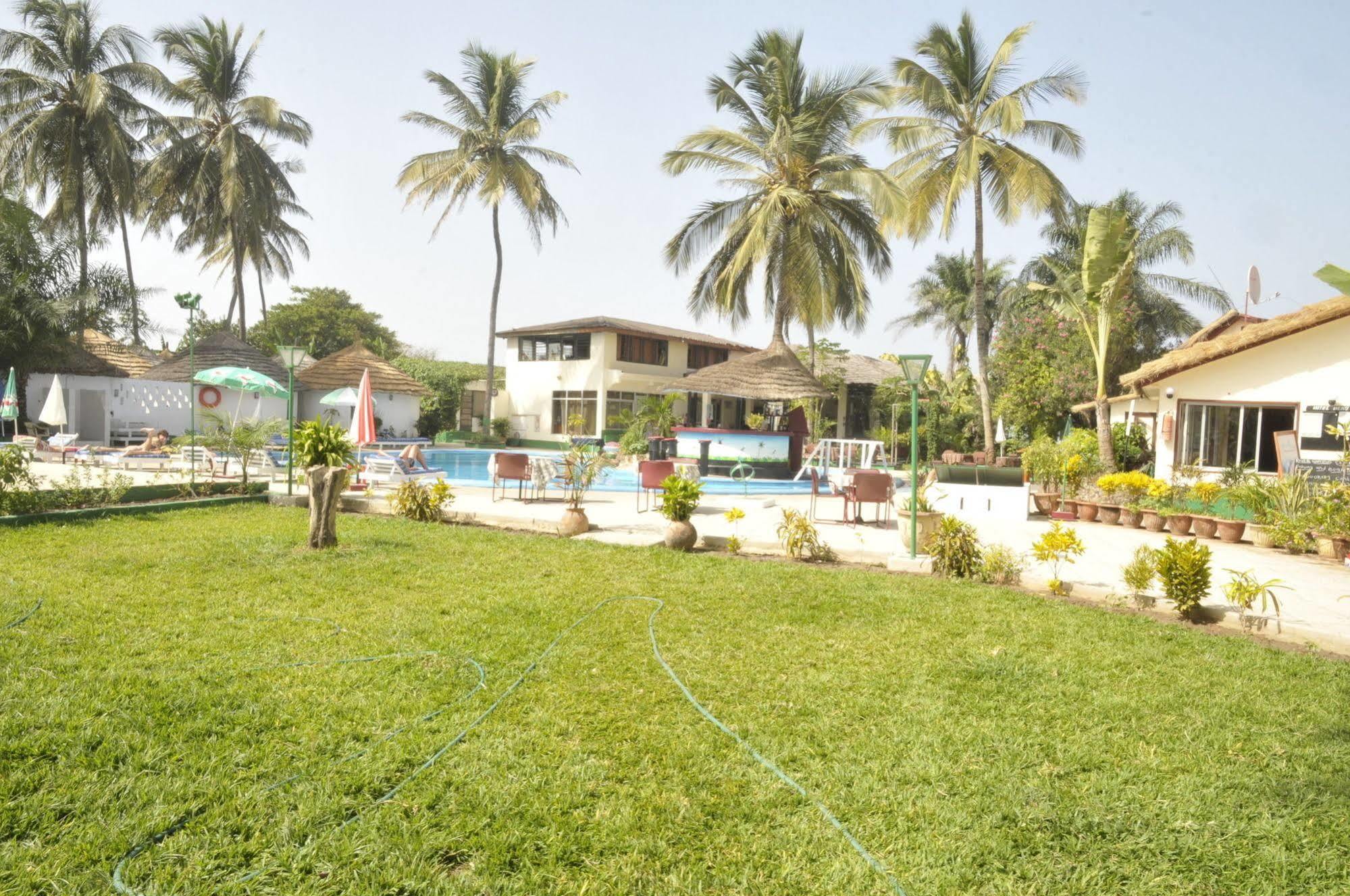 African Village Hotel Bakau 外观 照片